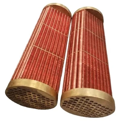Scambiatore di calore per motore navale con tubo in rame
